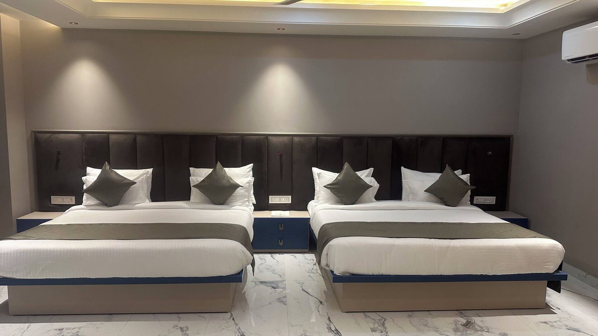 Dausa Hotel | Pinky Hotel