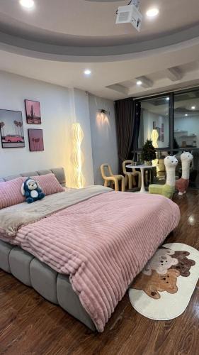 Quan Hoa Apartment | Pinky room