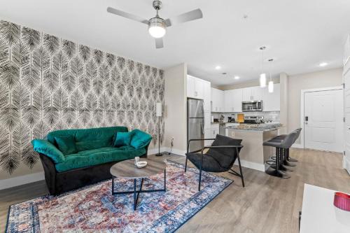 Southeast Orlando Apartment | Pinnacle Apartments W Amenties by Heavenly Homes
