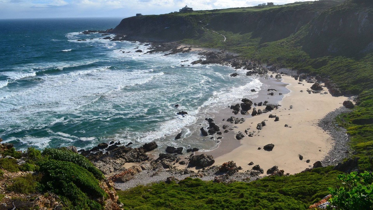 Pinnacle Point Apartment | Pinnacle Point - Golf Safari SA