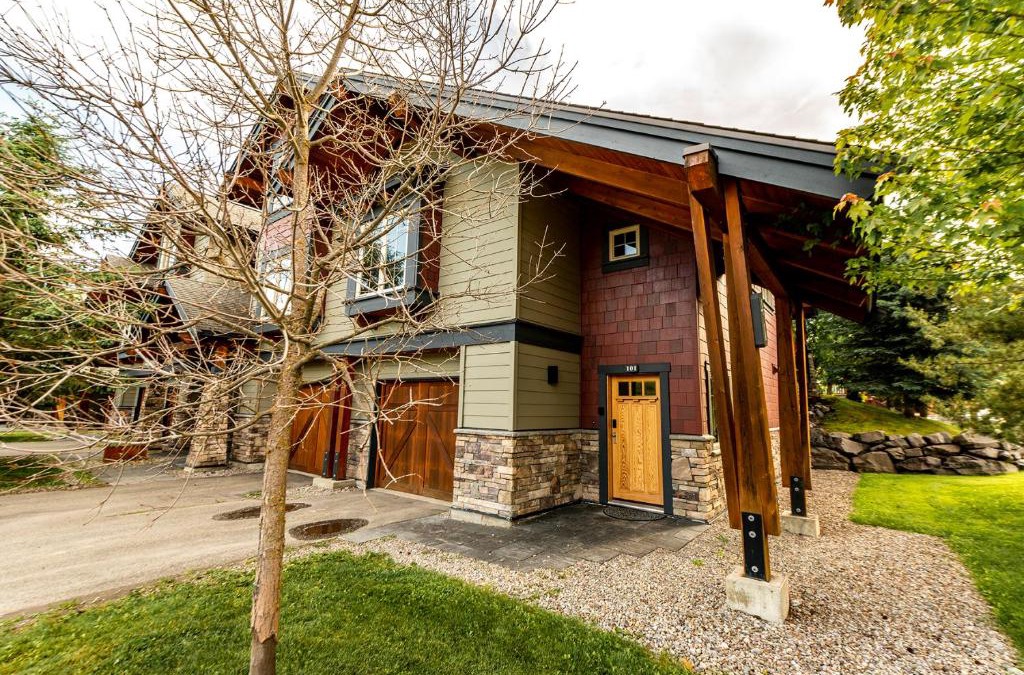 East Kootenay Ski Chalet | Pinnacle Ridge by StayIn