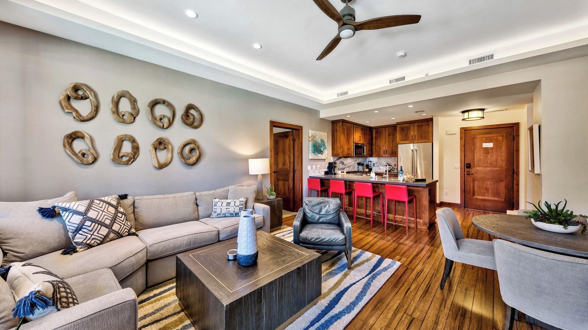 Lakeside Park Condo | Pinnacle Stateline Resort, BBQ, Hot Tub, Pool Zalanta #214