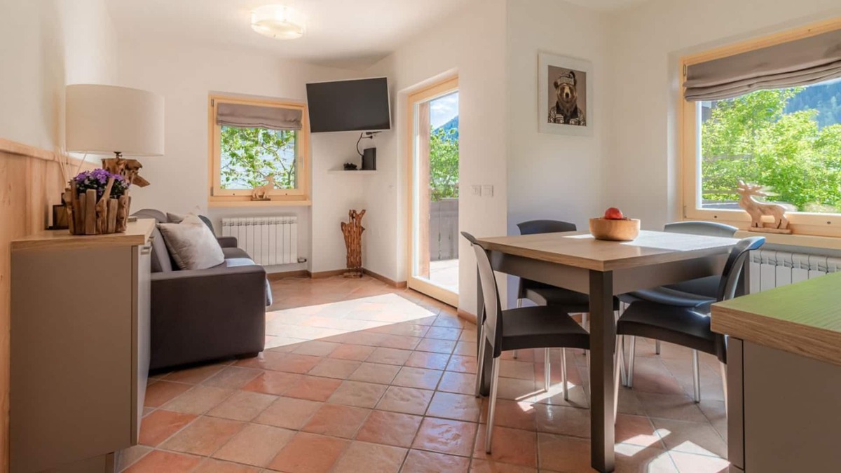 Giustino Apartment | PINZOLO TWO-ROOM APARTMENT 4 BEDS - WIFI AND TERRACE