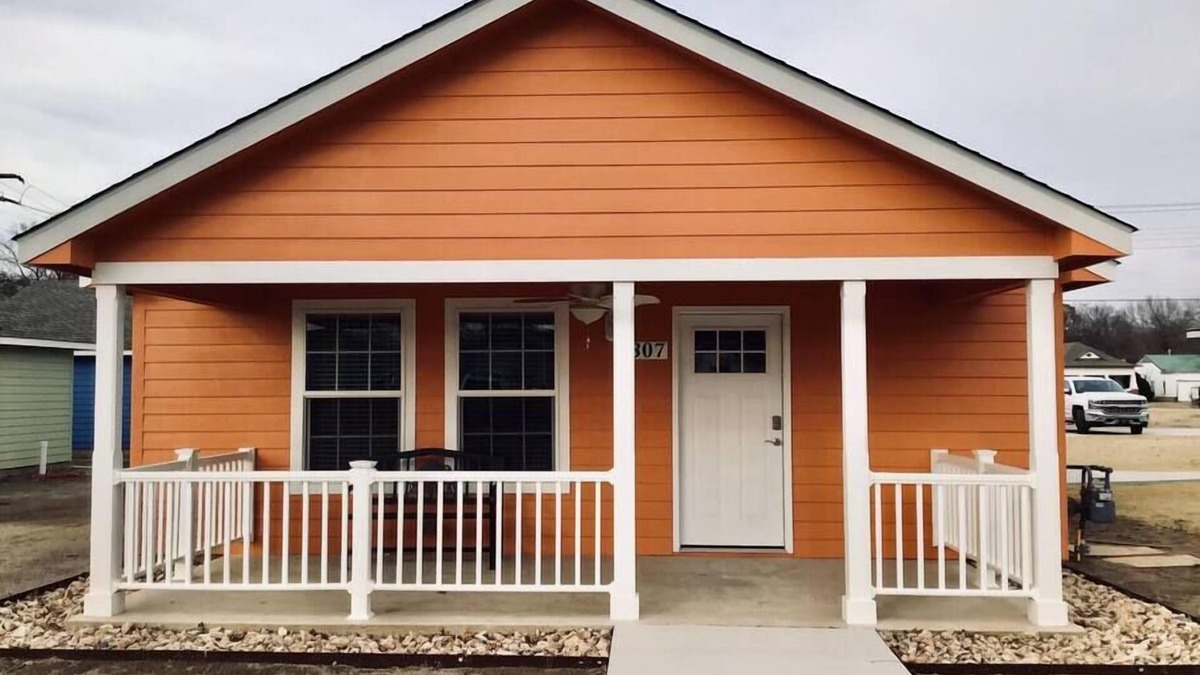 Pawhuska House | PIONEER VILLAGE-RED DIRT CABIN