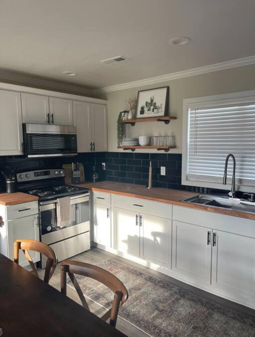 Hamilton Apartment | Piper's Place - 2 Bedroom House in DT Hamilton