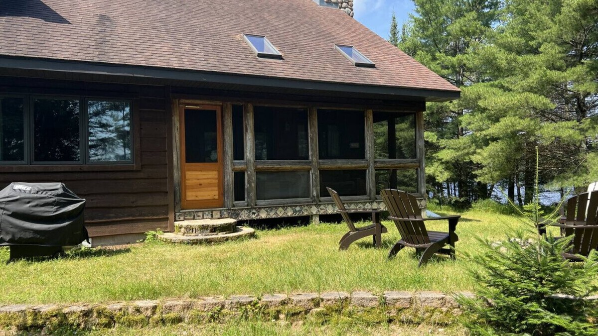 Forest County House | Piper's Point on Lake Julia