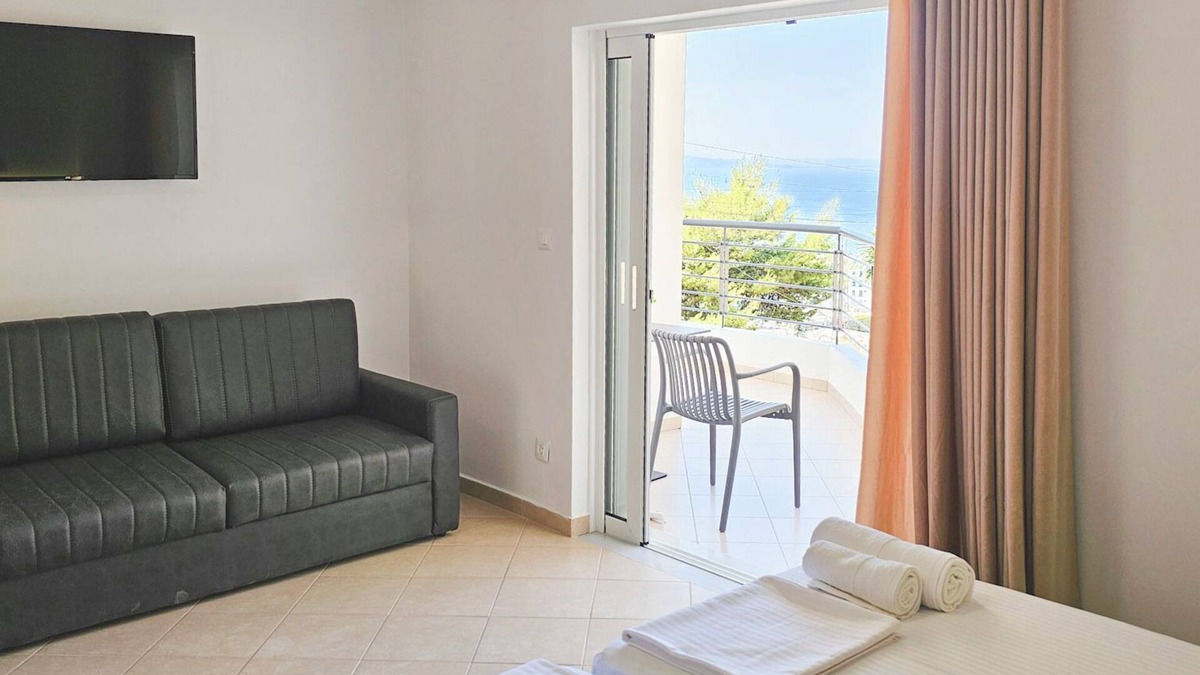 Qafe e Gjashtes Apartment | Pirali Studio 005 with Free Parking