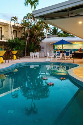Marine Gardens Hotel | Pirate's Inn