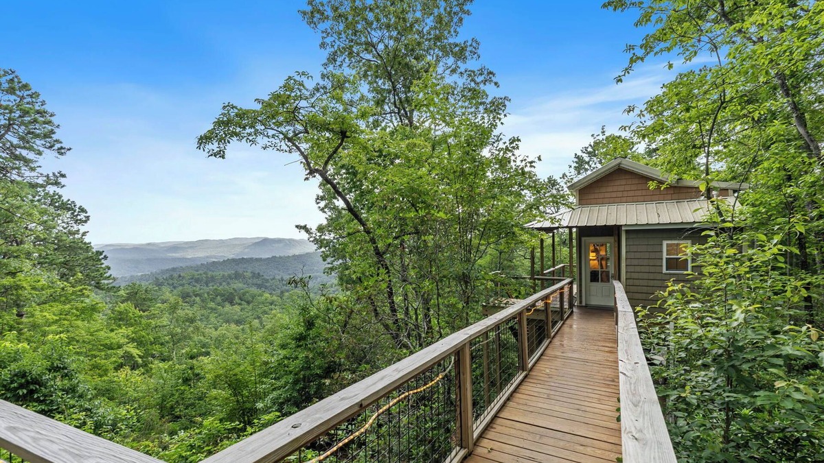 Brevard Cabin | Pisgah Paradise-Privacy, Hot Tub, and Views!