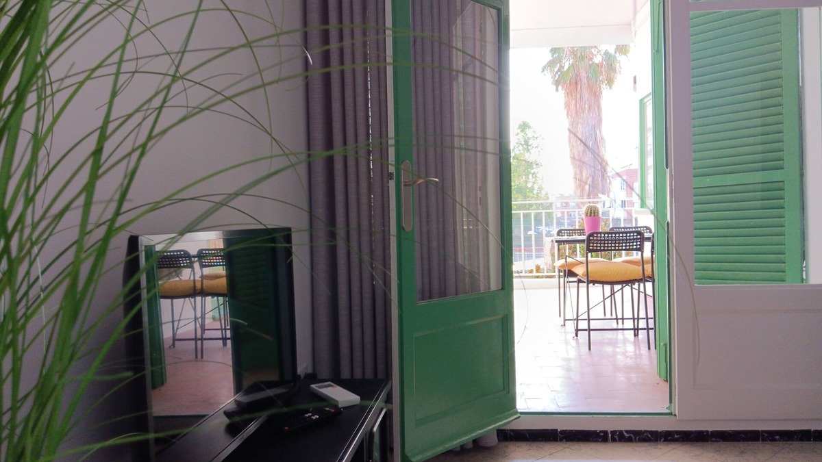 Malgrat de Mar Apartment | Piso Ideal Para Pasar Unos Días en Pareja, Amigos, Familia. Cerca de la Playa