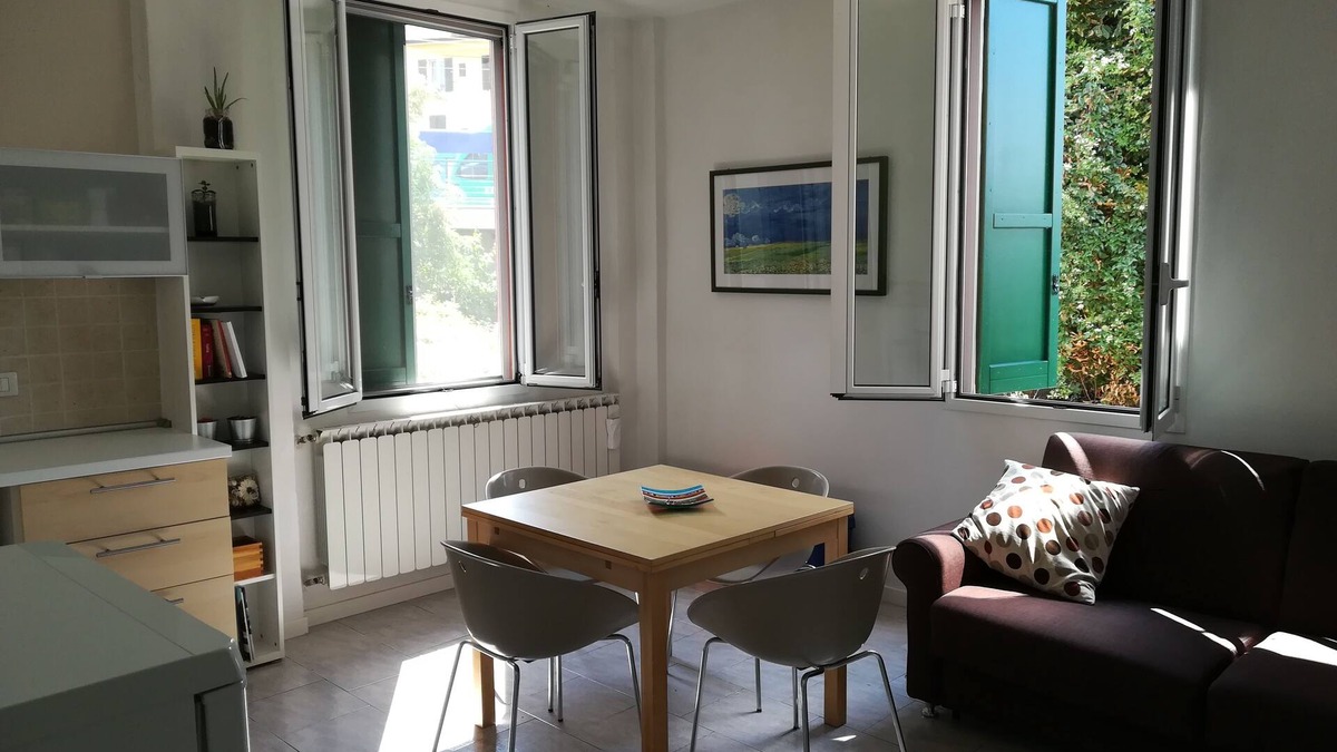 San Donato-San Vitale Apartment | Pisolo home holidays near city center and Sant'Orsola Hospital