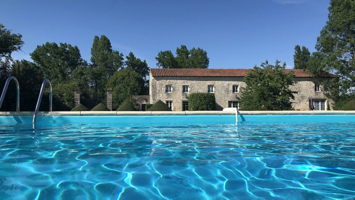 Duil-sur-le-Mignon Cottage | Pistoulet : Réunions familiales et entre amis 🎂👨👩👧👦🎄🌈🚴🏿♂️.