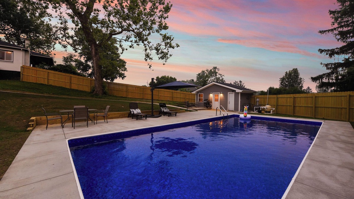 Coraopolis House | PIT Staycation Retreat with Pool House!