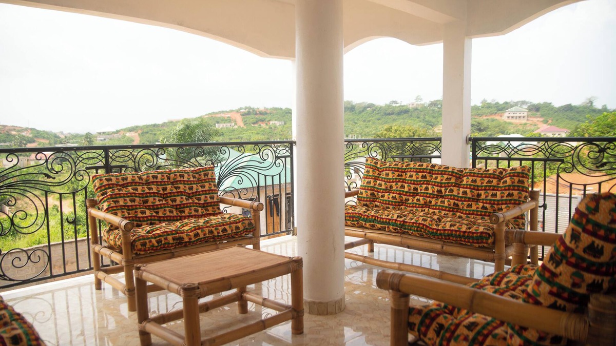 Elmina House | Pito Guest House