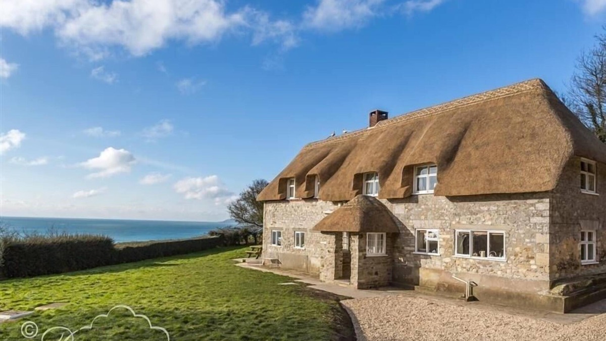 Osmington Cottage | PITT COTTAGE, pet friendly, country holiday cottage in Ringstead