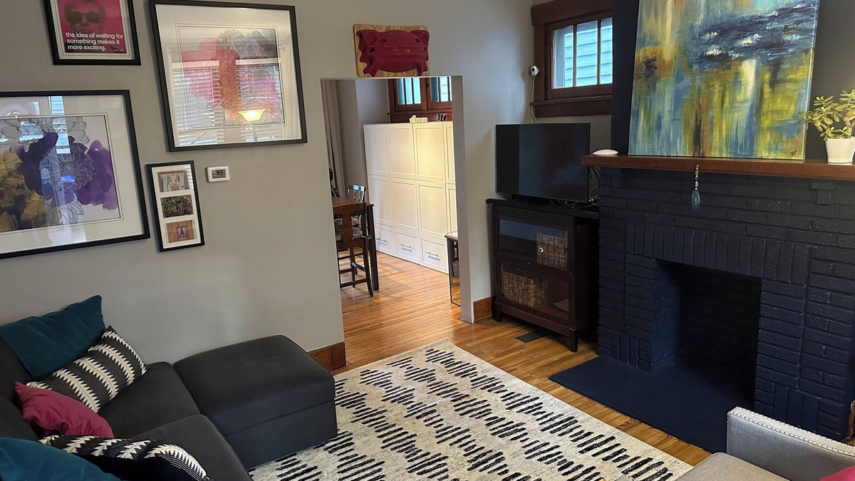 Pittsburgh House | Pittsburgh city views close to all, cozy & bright 1BR - King + Dedicated Office