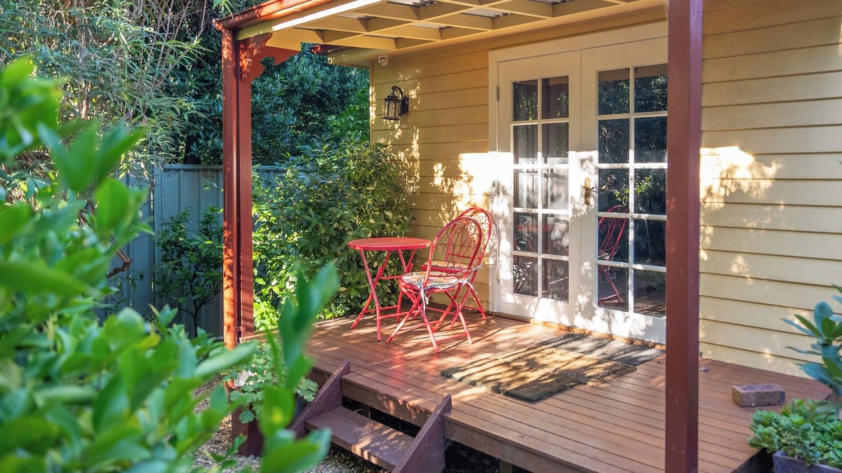 Leura Cottage | Pixie Cottage Sth Leura-Self-Contained-Quiet-Easy level 10 mins stroll to Leura