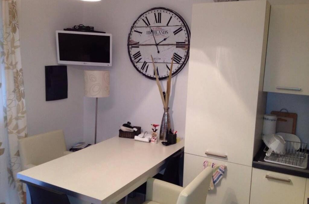 Pizzo Apartment | Pizzo Beach Club. One bedroom apt 13G