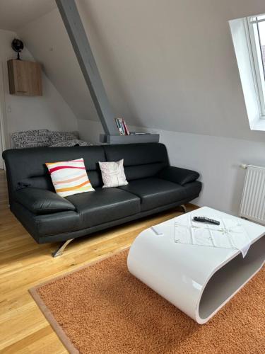 Neumuhl Apartment | PL Home