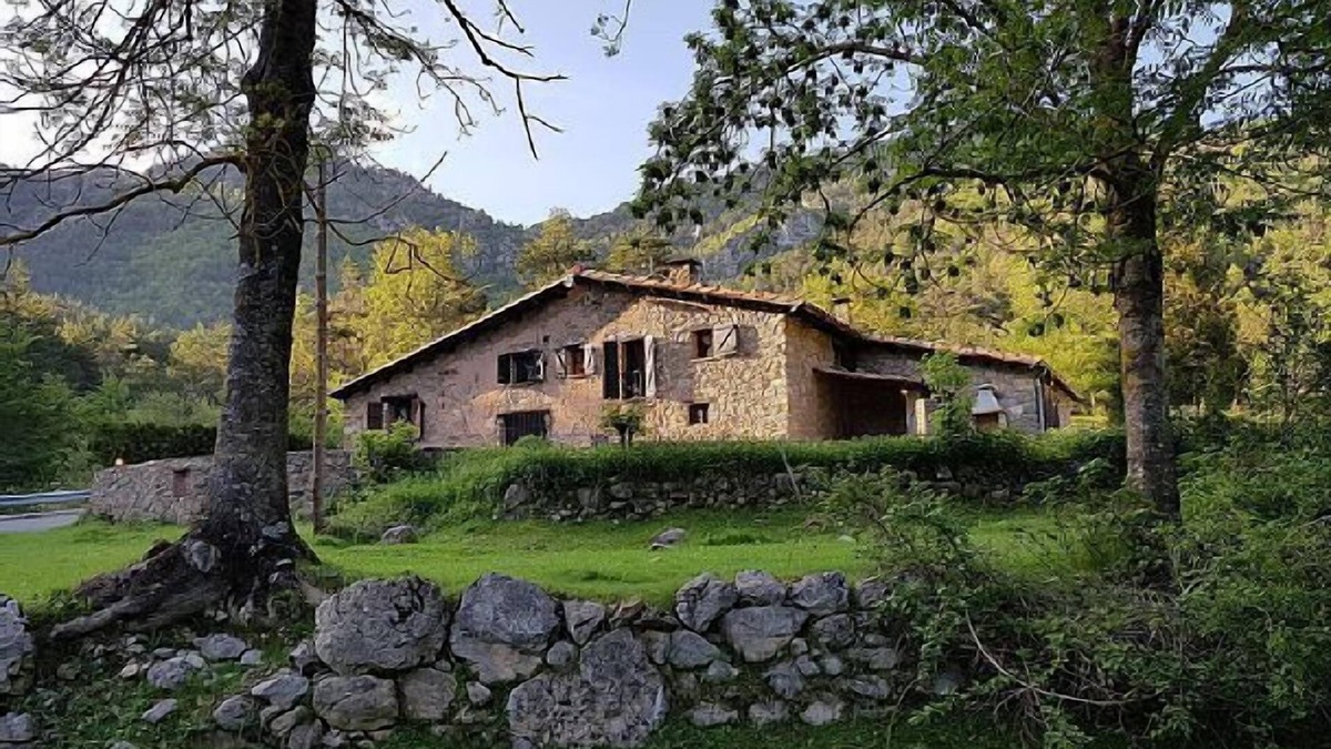 Gombren Cottage | Pla de la Molina (full rental for 2 - 6 people) Cottage