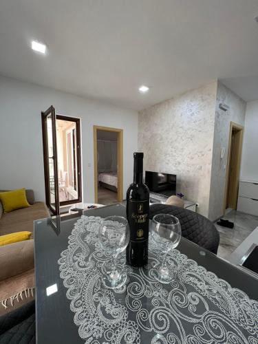 Maini Apartment | Place Budva