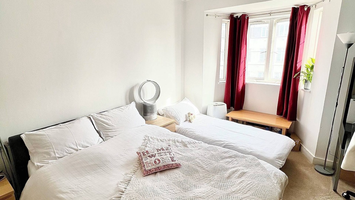 Mapesbury Apartment | Place to Chill, Zone 2, London. 5 min Walk from Tube. Great Connectionsn