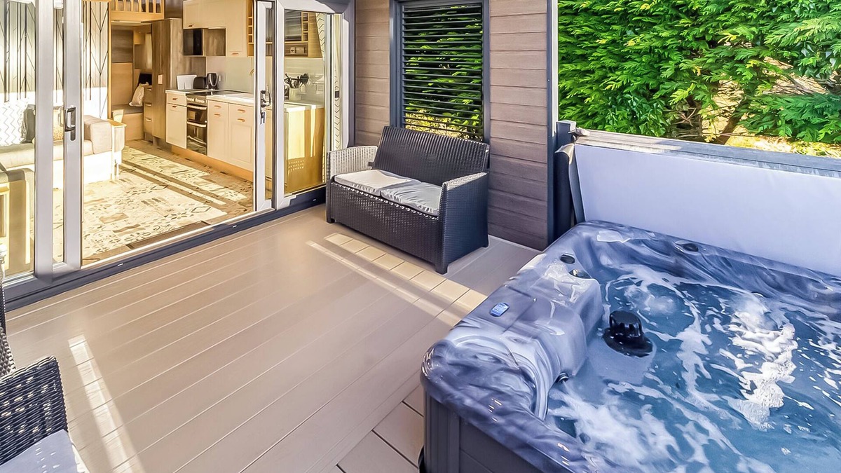 Ayr Cottage | Pladda Pod with Hot Tub