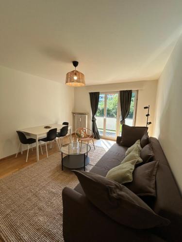 Albisrieden Apartment | Plain & Practical Zurich Apartment