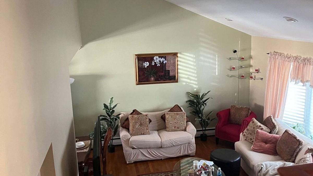 Valley Stream House | Plainfield Paradise for the Whole Family close to JFK and hospitals