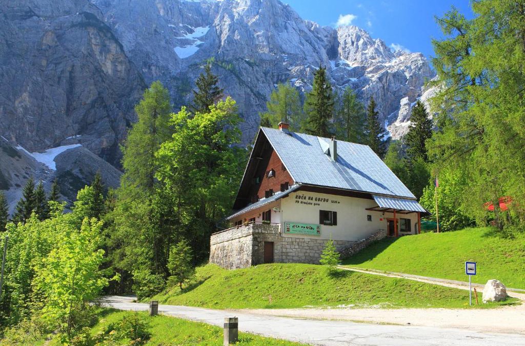 Kranjska Gora House | PLANINSKA KOČA NA GOZDU