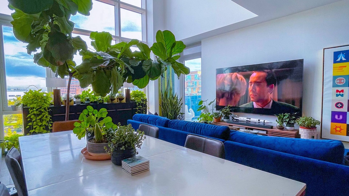 Williamsburg Apartment | PLANT PARADISE - HUGE 2BR/3BTH DUPLEX WITH PRIVATE TERRACE!
