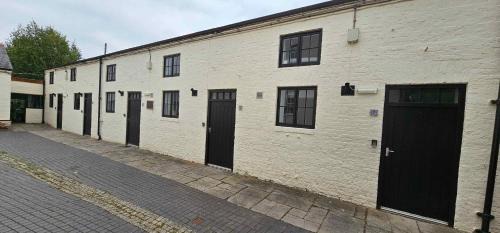 Mynydd Isa House | Plas Bellin Cottages