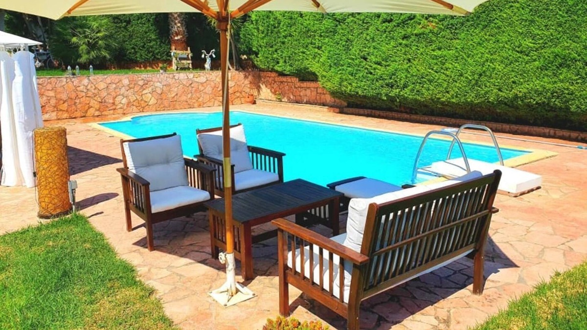 Paralia Porovitsis Villa | Platanos Estate