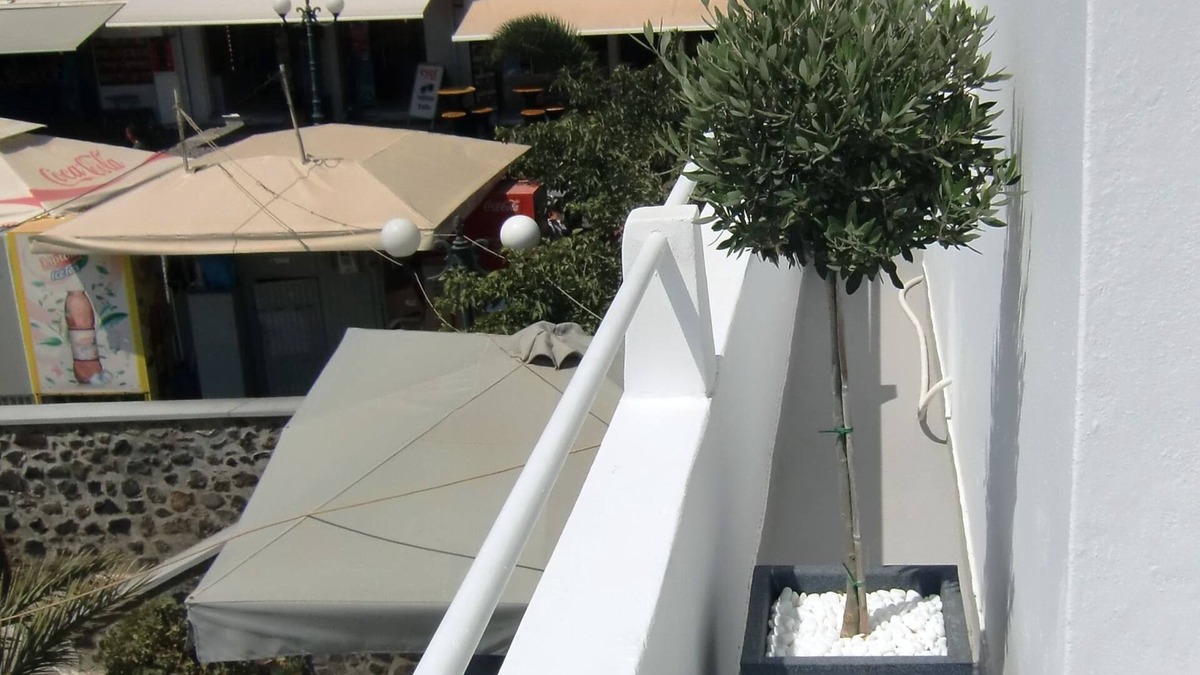 Fira Hotel | Platia