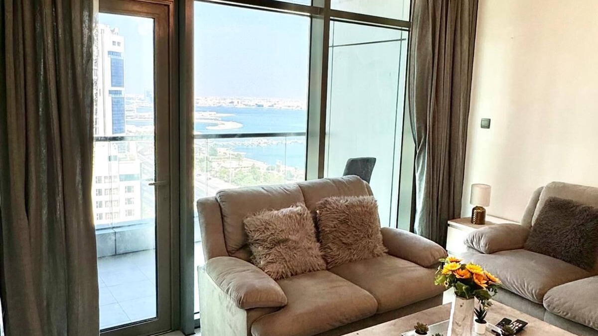 Manama Apartment | Platinum Oasis apt with sea & city view.