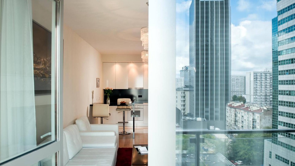 Mirow Hotel | Platinum Towers E-Apartments