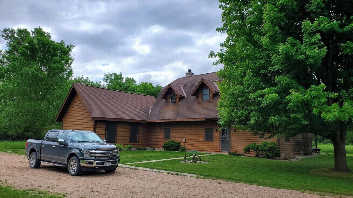 Merrick County Cabin | Platte River Lodge Retreat and Relaxation!