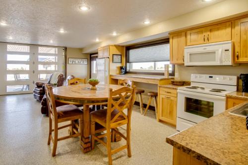 Platte House | Platte Vacation Rental about 3 Mi to Missouri River!