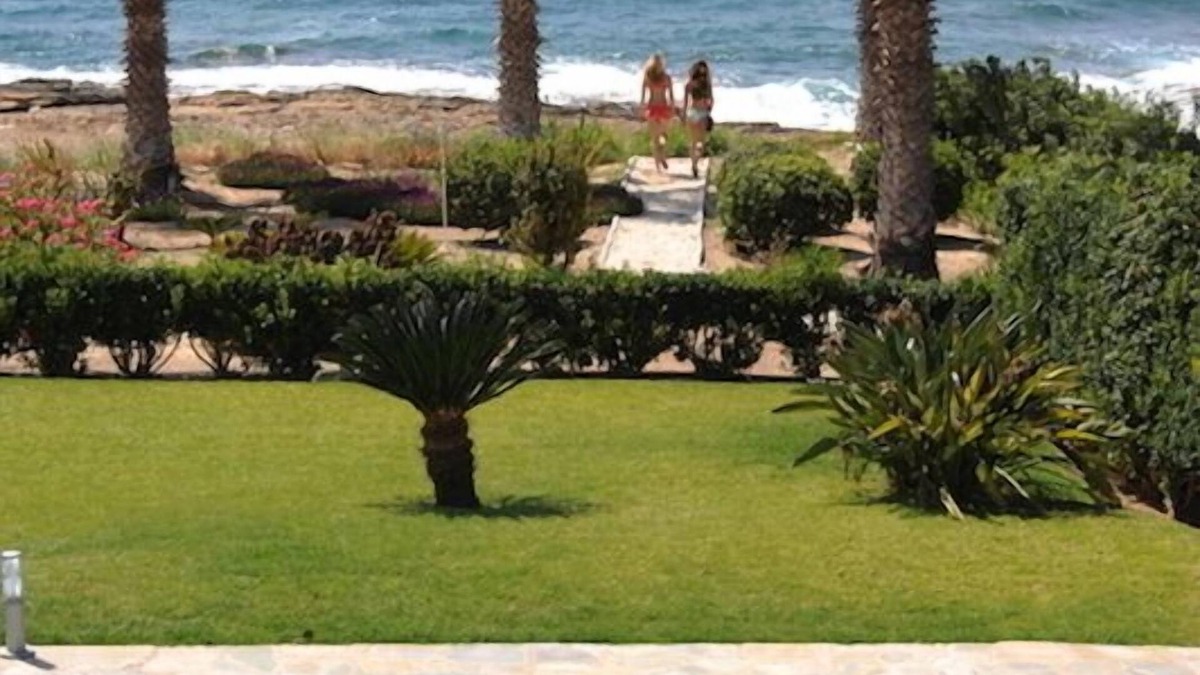 Kissonerga Villa | Platzia Beach Villas