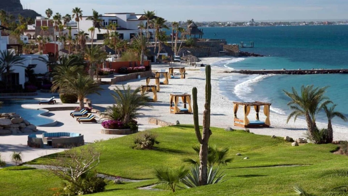 La Paz Condo | Playa de La Paz - luxury 2 bedroom condo ocean front