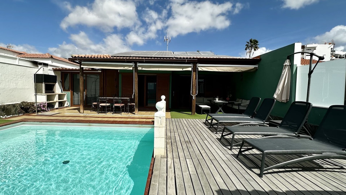 Playa del Ingles Ski Chalet | Playa del Inglés Villa 5 minutes from the beach - POOL OF SALTS AND CLIMATE