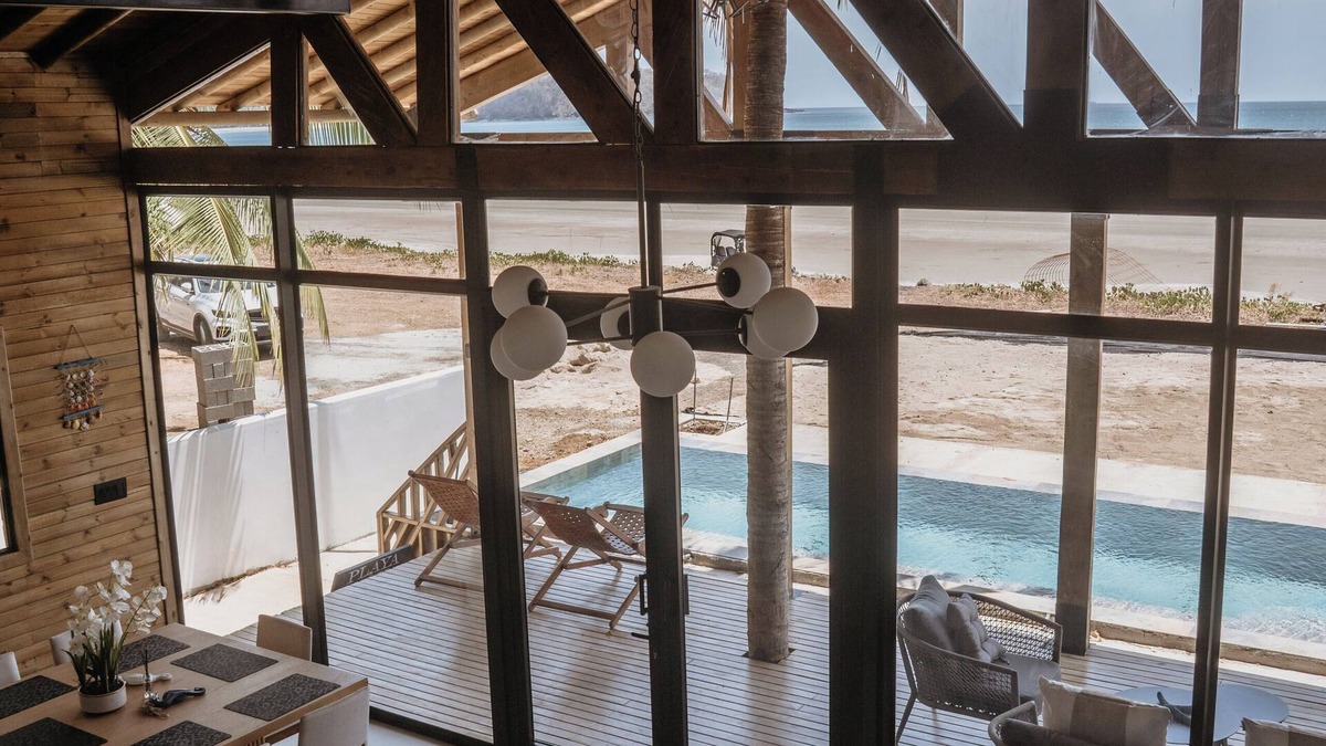 Las Escobas del Venado Villa | Playa Laska – Oceanfront Luxury Villa with Pools in Playa Venao
