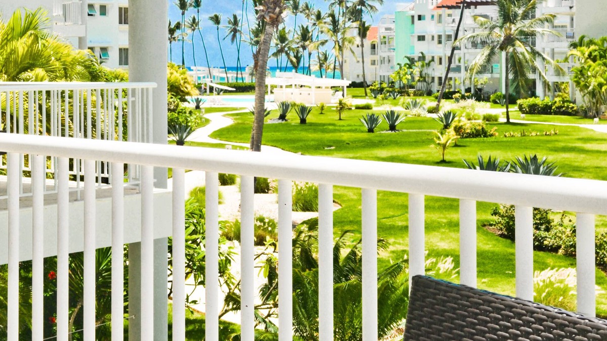 Bavaro Condo | Playa Turquesa - B-201 - Premier Beachfront Ocean & Garden View - 80mbps Wifi