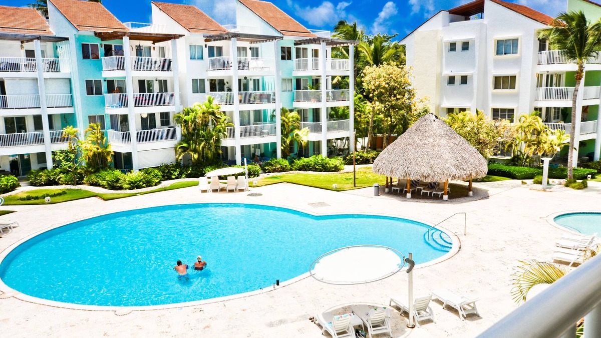 El Cortecito Condo | Playa Turquesa O-304 Premier Beachfront Pool View 85mbps wifi