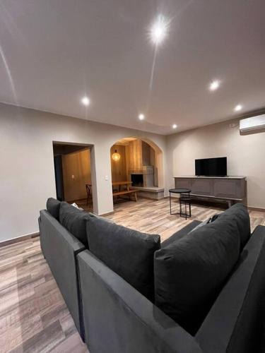 Chacras de Coria House | Plaza de Chacras house