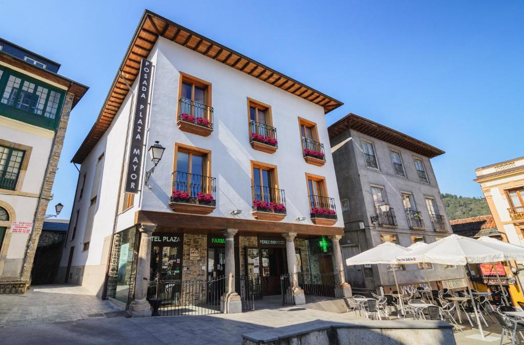 Villafranca del Bierzo Hotel | Plaza Mayor