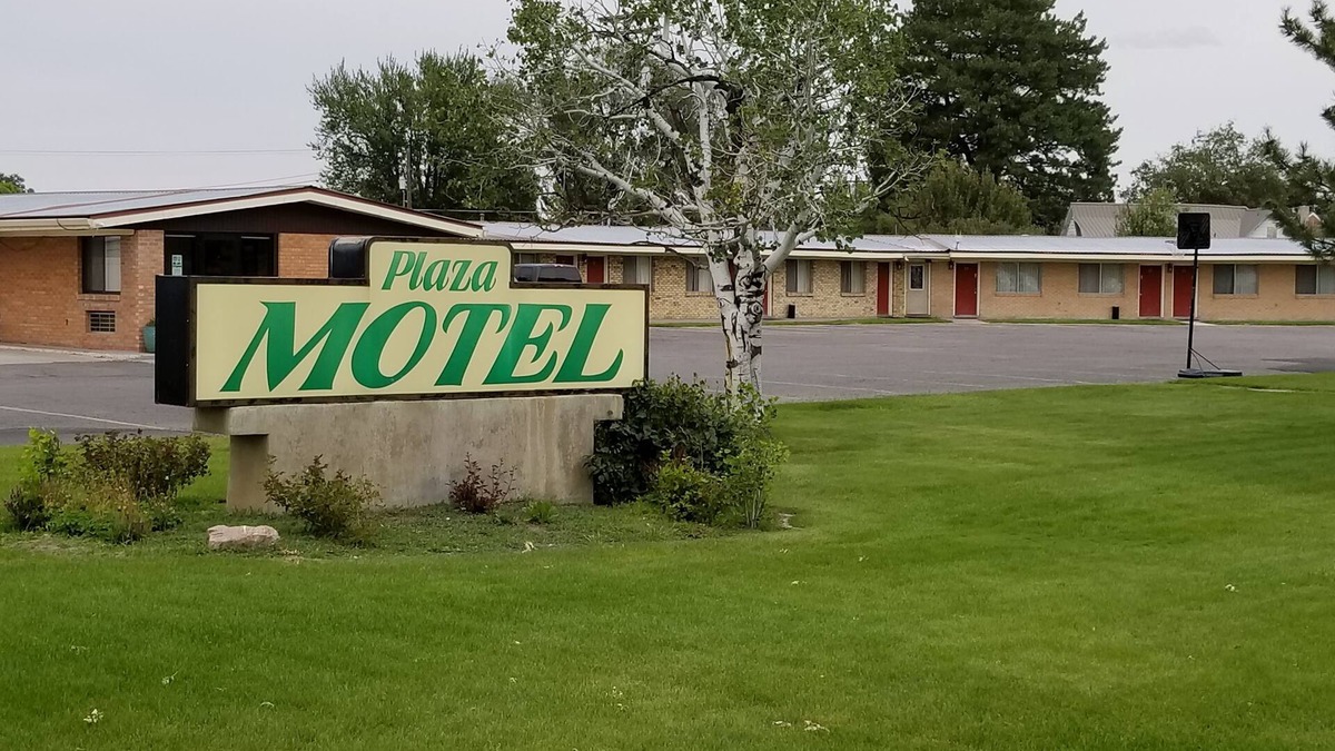 Preston Hotel | Plaza Motel