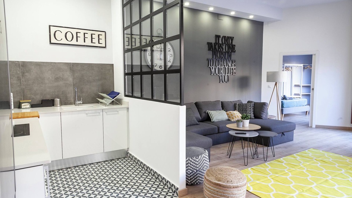La Seu Apartment | Plaza Redonda - 3 Bedroom Heart of Valencia, Max 8 Pax