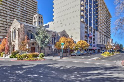 Downtown Reno Hotel | Plaza Resort Club Reno