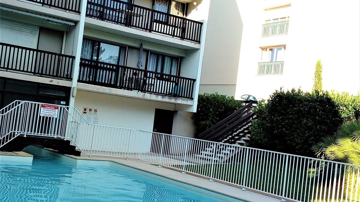 Touques Apartment | Pleasant 2-room apartment in residence with swimming pool